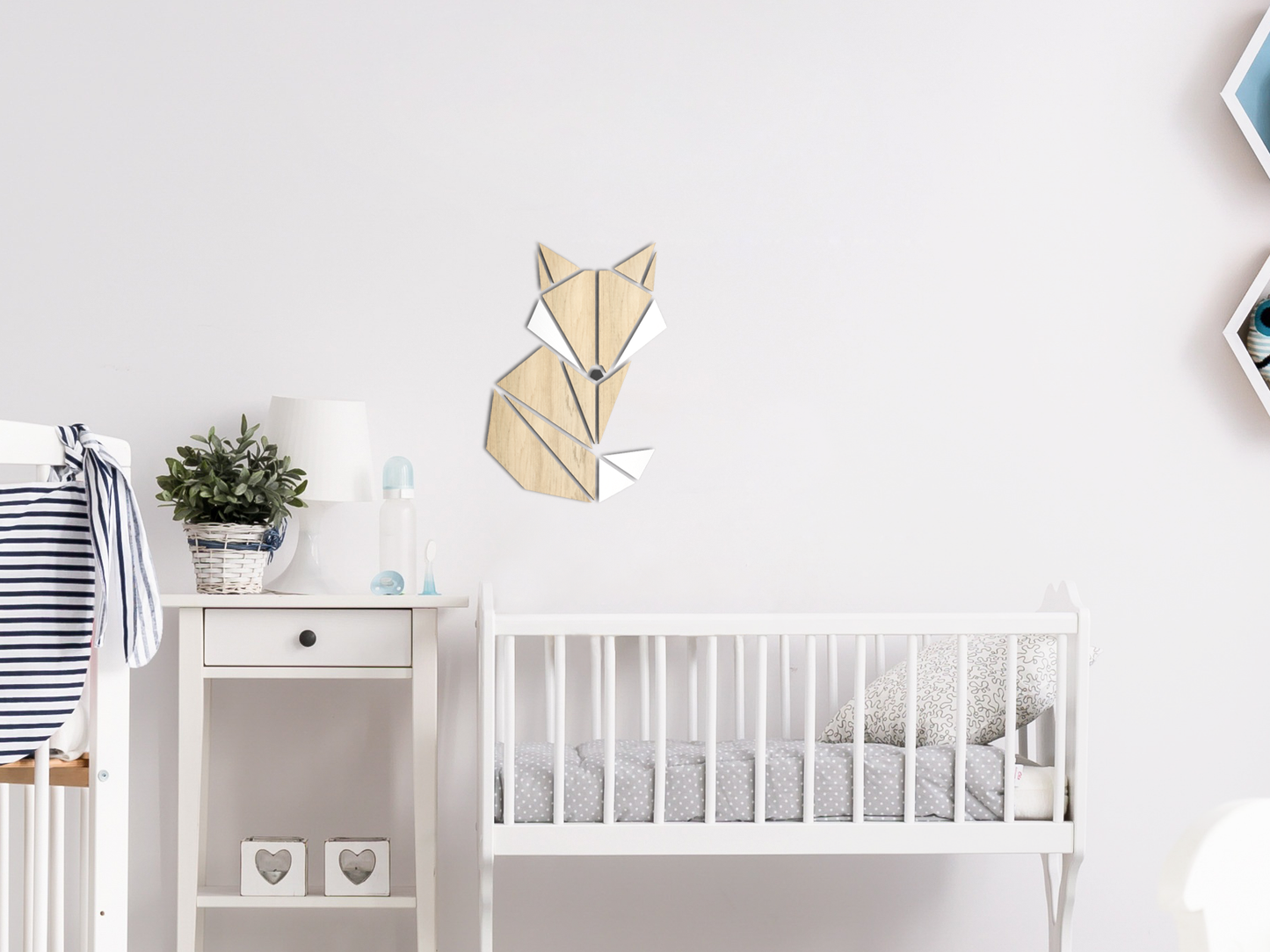 HOUTEN WANDDECORATIE / WOODEN WALL DECORATION - GEOMETRISCHE MUURDECORATIE VOOR DE KINDERKAMER / GEOMETRIC WALL ART FOR KID'S ROOM - VOS / FOX LICHT HOUT / NATURAL WOOD KINDERKAMER SLAAPKAMER MUURDECORATIE CADEAU DECORATIE BABY INTERIEUR MUUR WAND HOUT UNIEK NATUUR Babykamer DIER ANIMAL ORIGAMI DESIGN WANDFIGUUR - DIEREN - DEVOS Wall Art Animal Babyroom babyroomdecor homedecor Walldecoration walldecorationideas wallartkids kidsroominspiration kidsroomdesign kidswallart op muur modern unique