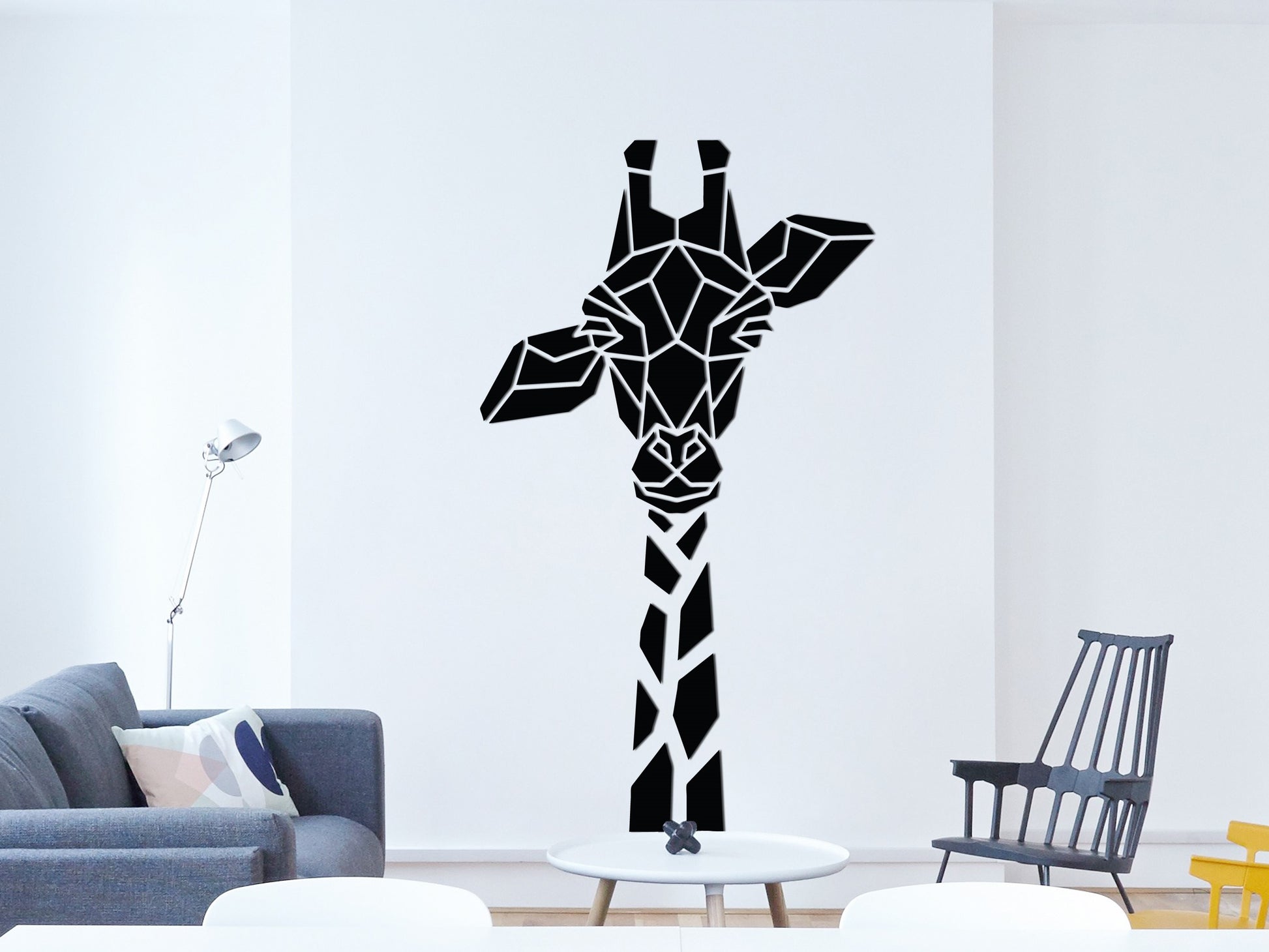 HOUTEN WANDDECORATIE / WOODEN WALL DECORATION - GEOMETRISCHE MUURDECORATIE / GEOMETRIC WALL ART - GIRAF / GIRAFFE - ZWART / BLACK - ORIGAMI DESIGN WANDFIGUUR - TRENDY & HIP WONEN - CADEAU / GIFT / GESCHENK - DIEREN - AFRIKA
