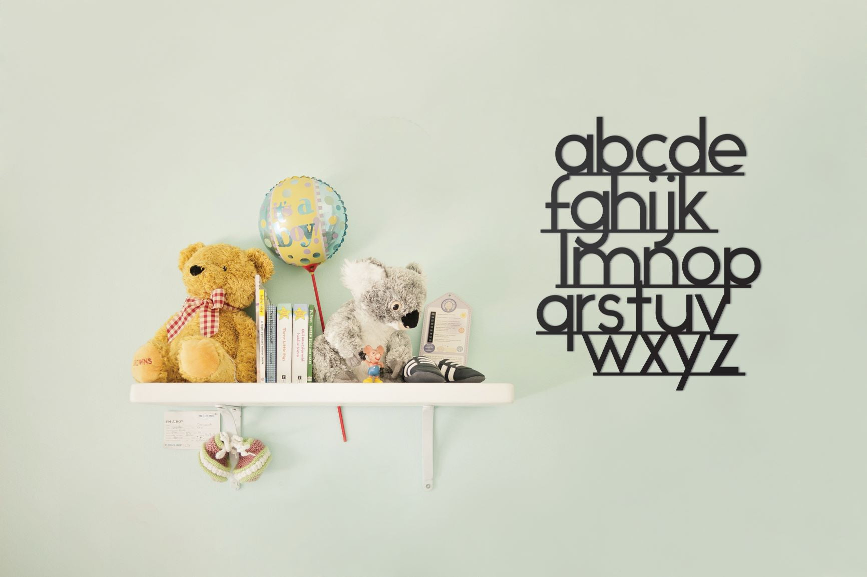 HOUTEN WANDDECORATIE / WOODEN WALL DECORATION - MUURDECORATIE VOOR KINDERKAMER / WALL ART FOR KIDS ROOM ALFABET / ALPHABET LICHT HOUT / NATURAL WOOD - WANDFIGUUR BABYKAMER ABC school leren study letters letter learning lesson children kidsroom  Babyroom babyroomdecor homedecor Walldecoration walldecorationideas wallartkids kidsroominspiration kidsroomdesign kidswallart op muur modern unique Wanddecoratie