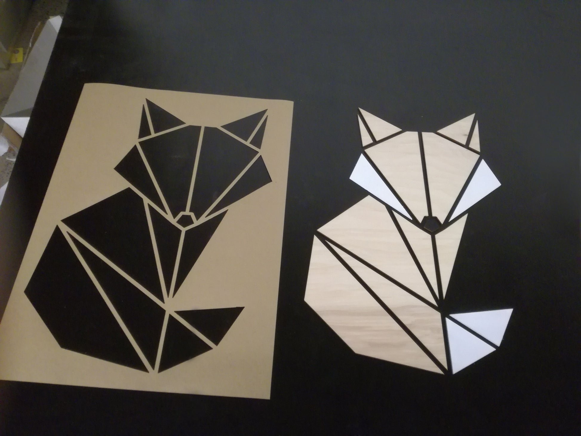 HOUTEN WANDDECORATIE / WOODEN WALL DECORATION - GEOMETRISCHE MUURDECORATIE VOOR DE KINDERKAMER / GEOMETRIC WALL ART FOR KID'S ROOM - VOS / FOX LICHT HOUT / NATURAL WOOD  KINDERKAMER SLAAPKAMER  MUURDECORATIE  CADEAU  DECORATIE BABY  INTERIEUR MUUR WAND HOUT  UNIEK NATUUR  Babykamer DIER  ANIMAL ORIGAMI DESIGN WANDFIGUUR - DIEREN  - DEVOS Wall Art Animal Babyroom babyroomdecor homedecor Walldecoration walldecorationideas wallartkids kidsroominspiration kidsroomdesign kidswallart op muur modern unique