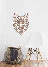 Deze prachtige wolf is een geweldige aanvulling voor jouw huis en zal perfect passen in een minimalistisch interieur als eye-catcher. Zie jij de wolf al hangen op de muur? Breng de natuur in jouw interieur !