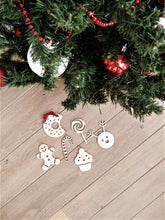 Houten kerstversieringen om met de hand te beschilderen