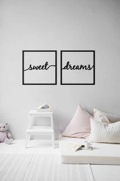 HOUTEN WANDDECORATIE / WOODEN WALL DECORATION - MUURDECORATIE VOOR DE KINDERKAMER / WALL ART FOR KID'S ROOM - WANDTEKST KADER / WALL TEXT FRAME: Sweet dreams - 40cm x 40cm - ZWART / BLACK - WANDFIGUUR - SLAAPKAMER - BABYKAMER - QUOTE / MUURTEKST